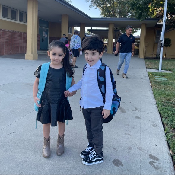 Meet your Posher, Lilit - Picture 2 of 4